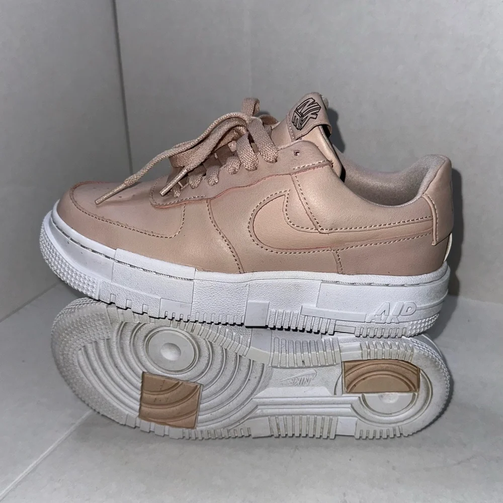 Nike Women's Air Force 1 Pixel “Particle Beige” Platform 5 size 5.5